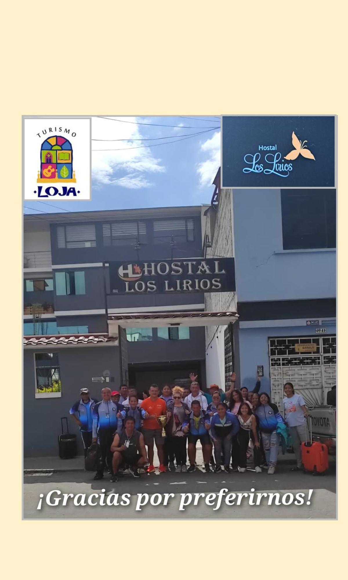 Hostal Los Lirios Loja Esterno foto